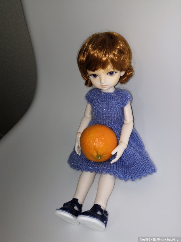 Youpin (Сяоми) Monst примеряет наряды от весновской Аси