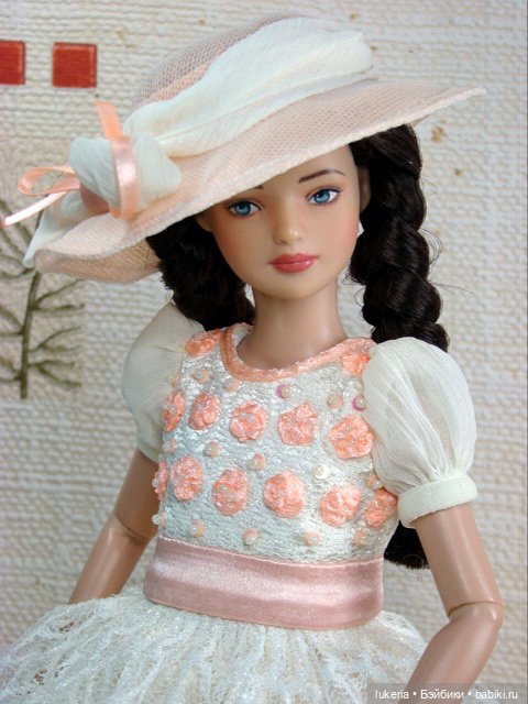 Если хочешь казаться загадочной, надень шляпку