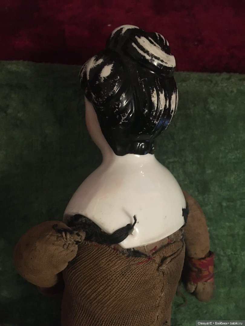 Фарфоровая барышня неизвестного происхождения