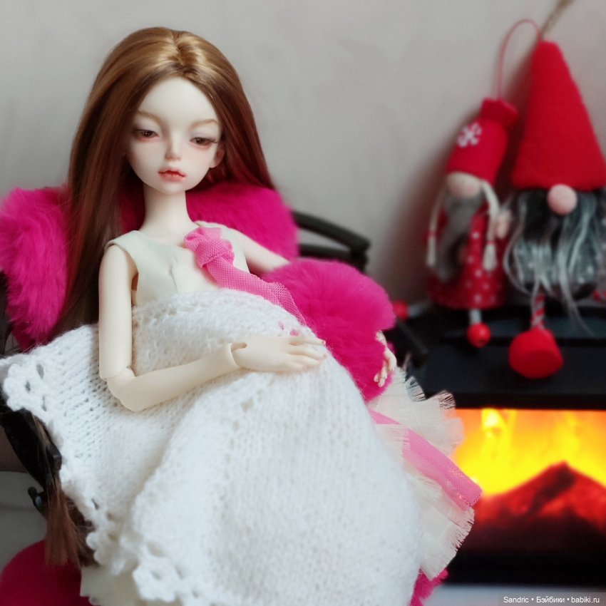 Одна дома — Куклы Dollzone (Доллзон): BJD (БЖД)