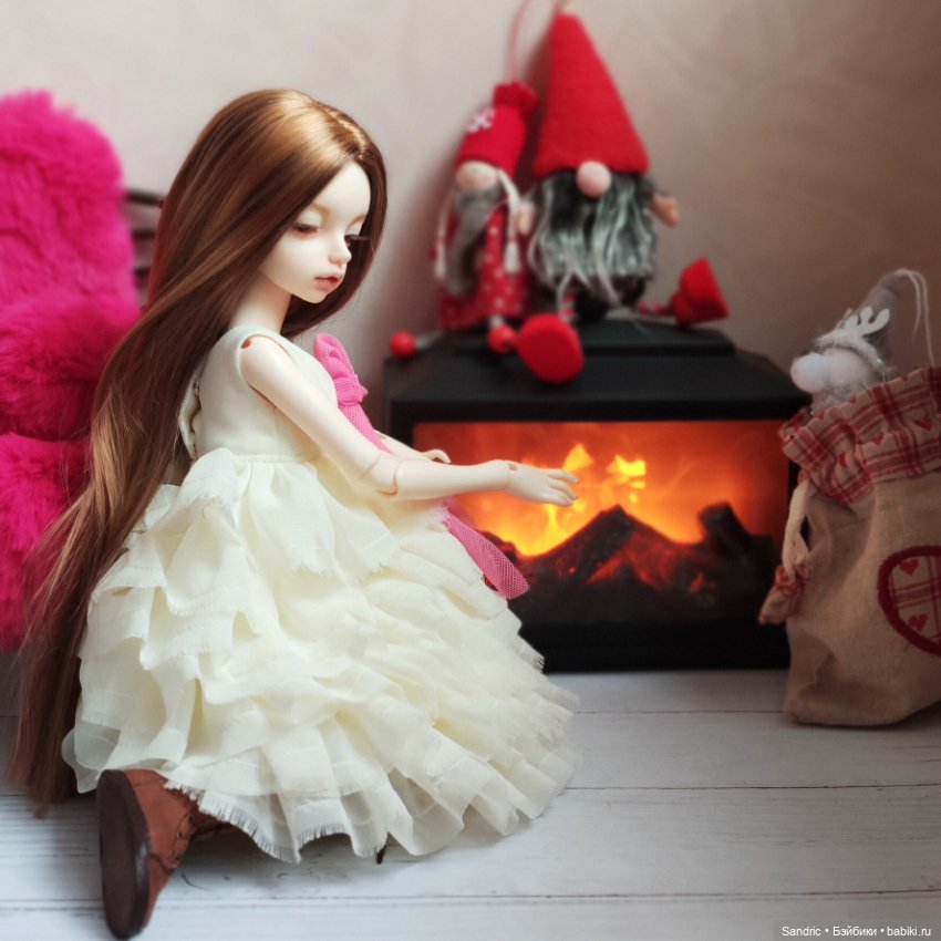 Одна дома — Куклы Dollzone (Доллзон): BJD (БЖД) (фото 2)