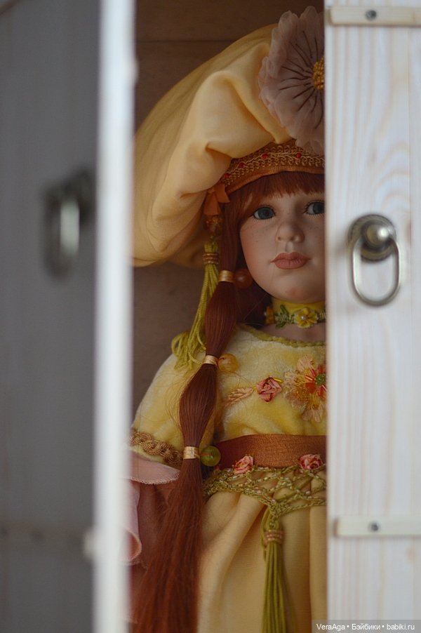 "Витрина" для фарфорки — Хранение кукол и материалов: организация рабочего места (фото 9)