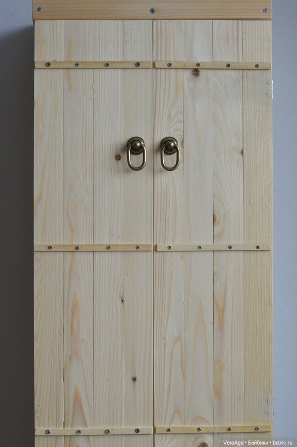 "Витрина" для фарфорки — Хранение кукол и материалов: организация рабочего места