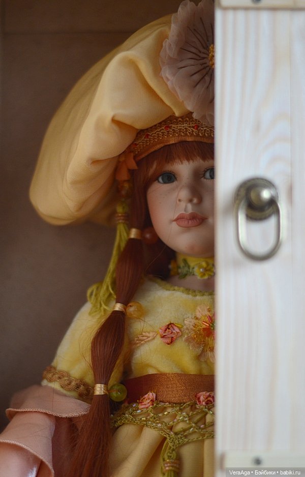 "Витрина" для фарфорки — Хранение кукол и материалов: организация рабочего места (фото 8)