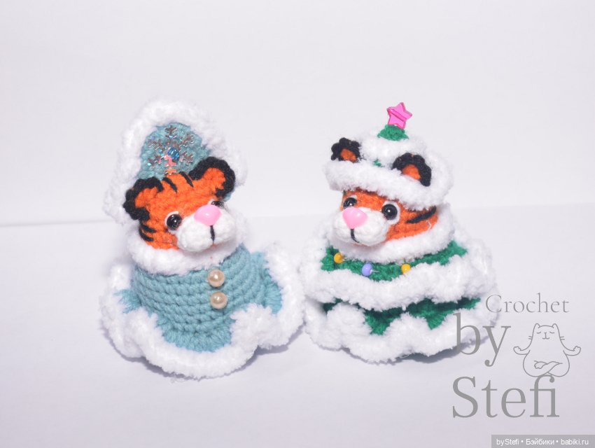 А вот и Тигруля в костюме Снегурки! И вся компания. Символ 2022 (фото 7)