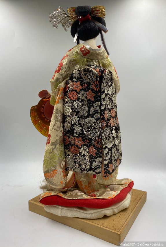 Майко - Слабая с наружи, но сильная внутри