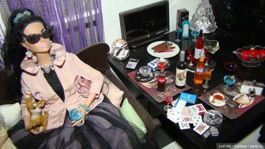 В кукольном кафе - баре — Интерактивные куклы (говорящие