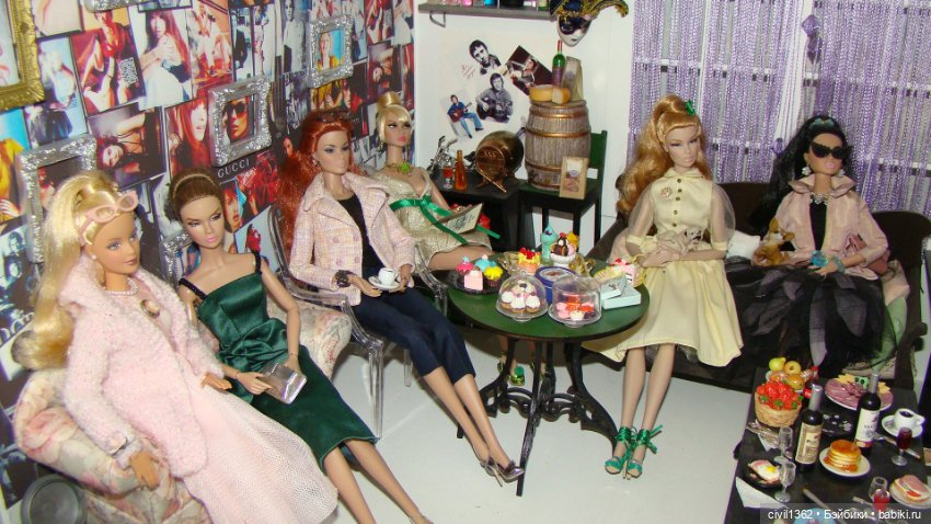 В кукольном кафе - баре — Интерактивные куклы (говорящие