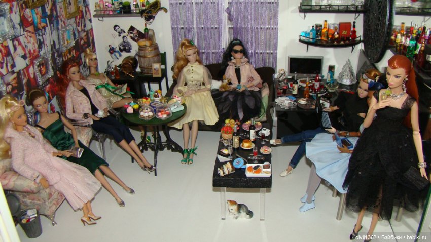 В кукольном кафе - баре — Интерактивные куклы (говорящие