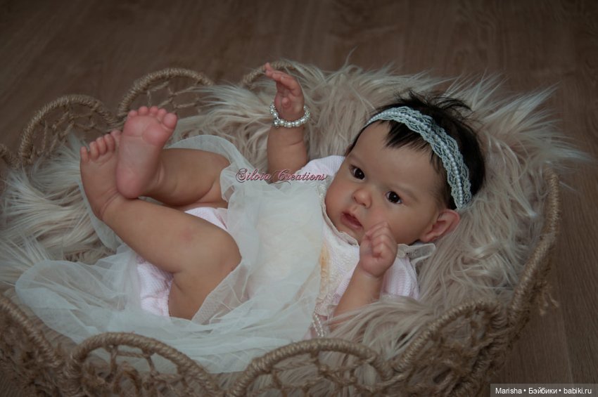 Ward от скульптора Ирины Капланской, автор прототипа Silvia Ezquerra