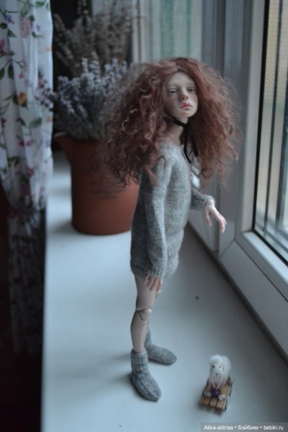 Серый зимний вечер. Птичка Лора - грезы и мечты о теплом лете