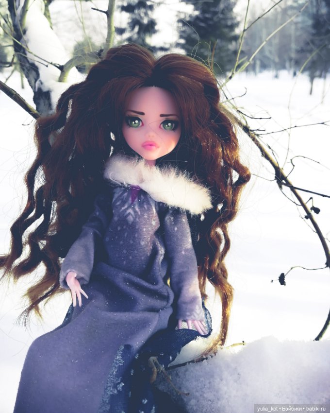 Девчонки с зимнем парке — Куклы Monster High и Ever After High: G1
