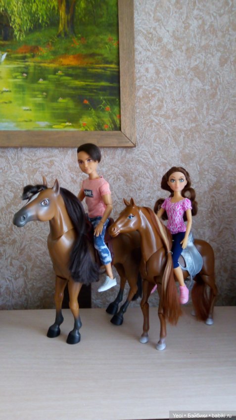 Шарнирная лошадь от Дефа (Defa Lucy)