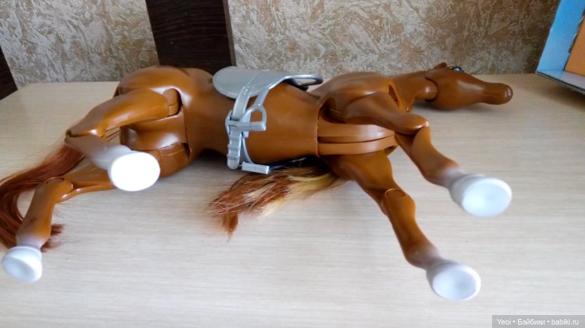 Шарнирная лошадь от Дефа (Defa Lucy)