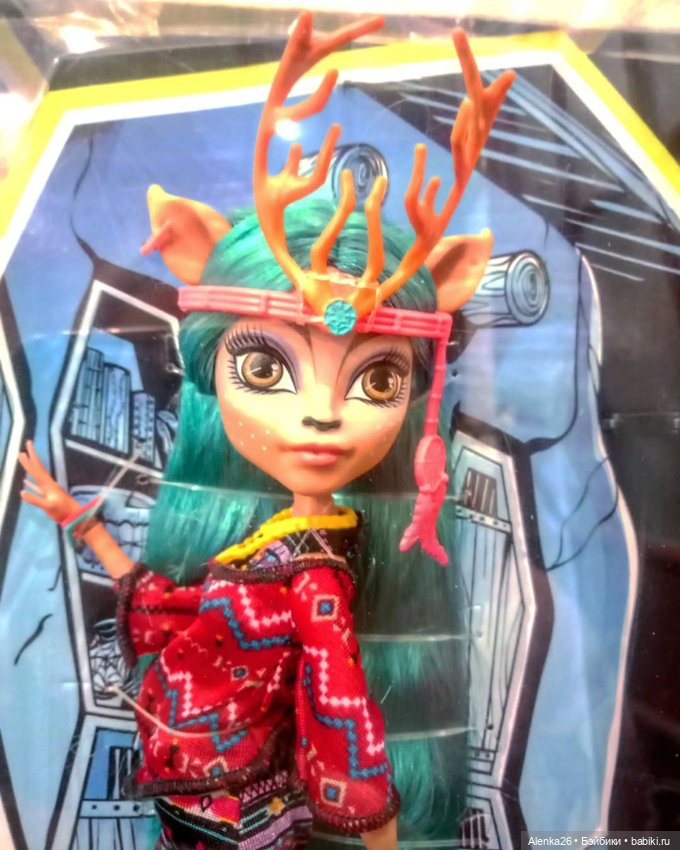 Изи Дондансер - одна из самых желанных куколок Монстр Хай (фото 3)