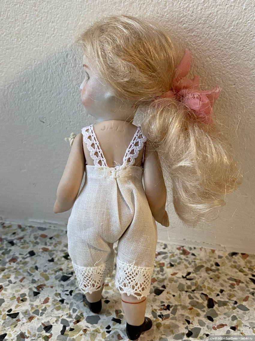 Моя первая антикварная малютка