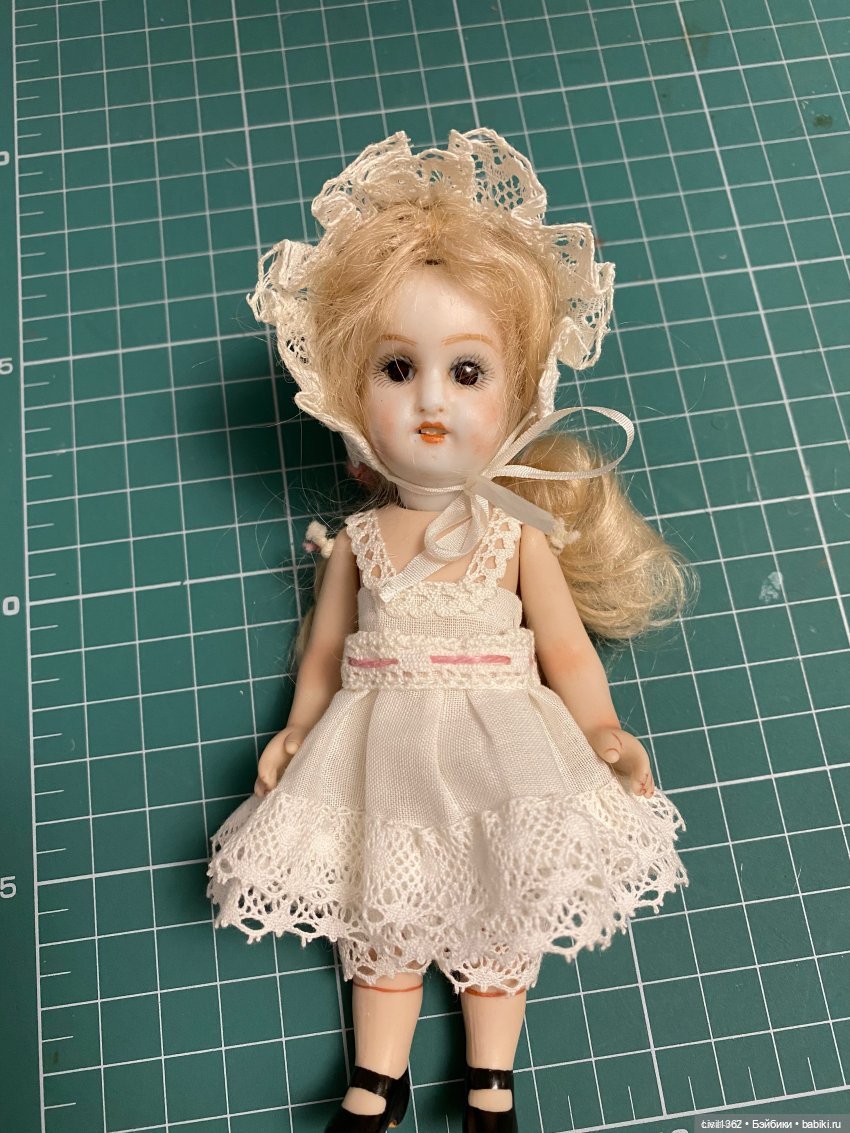 Моя первая антикварная малютка