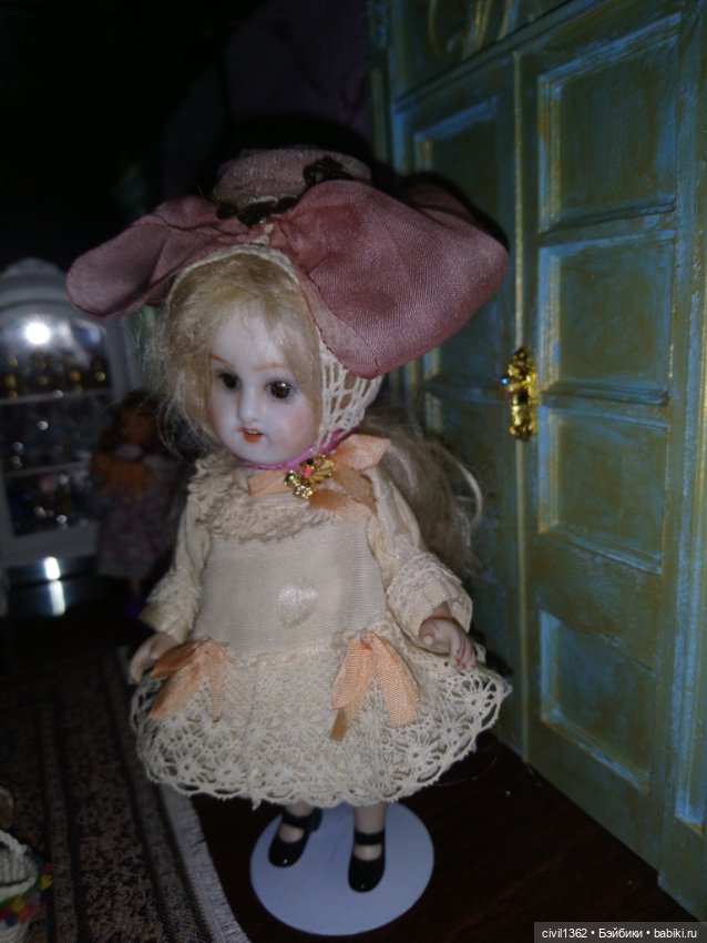 Моя первая антикварная малютка