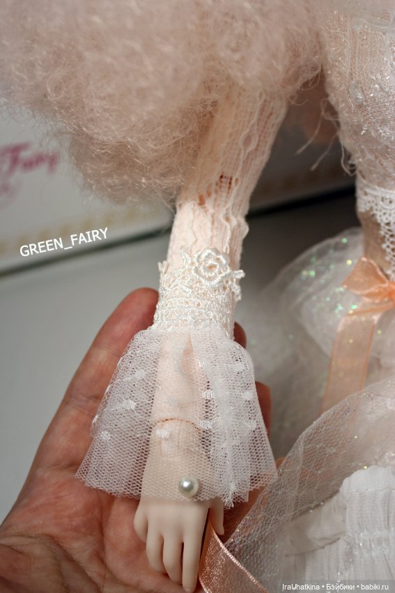 Джудит Джонс от DBS. Девушка-одуванчик или "О, Господи, какие волосы!"