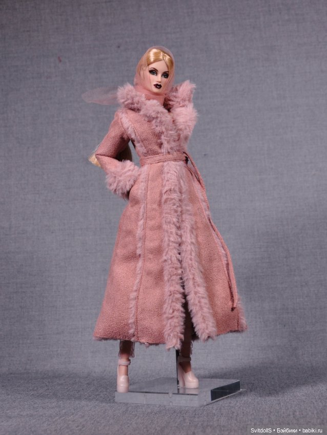 Первая кукольная дубленка
