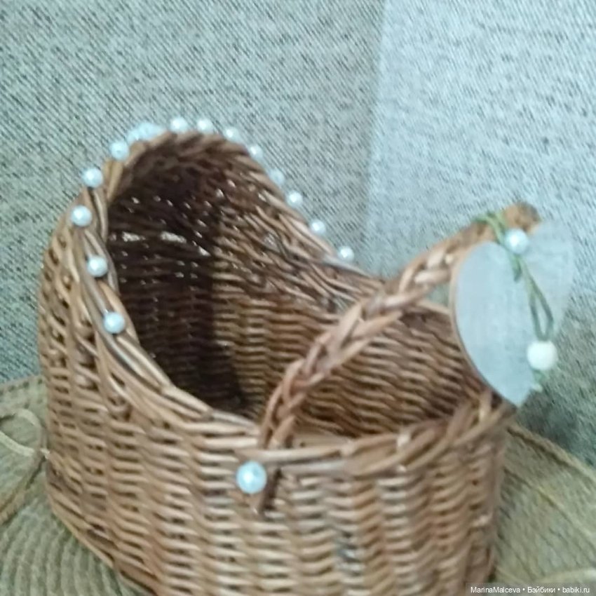 Плету из бумажной лозы коляски, колыбельки для кукол (фото 3)