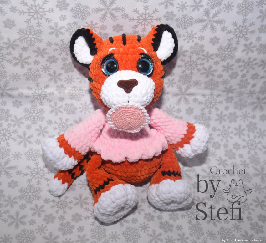 Тигряшка Путяшка. Символ 2022. Авторская работа. Чуть больше 30 см плюшевости