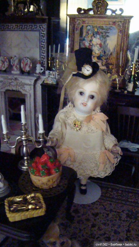 Куколка на ладошке — Антикварные куклы Mignonette (Миньонетта): карманные