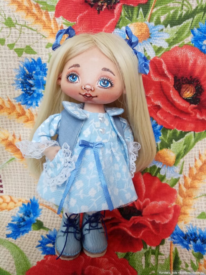 Васильки среди зимы — Авторские текстильные куклы: Вальдорфские (фото 6)