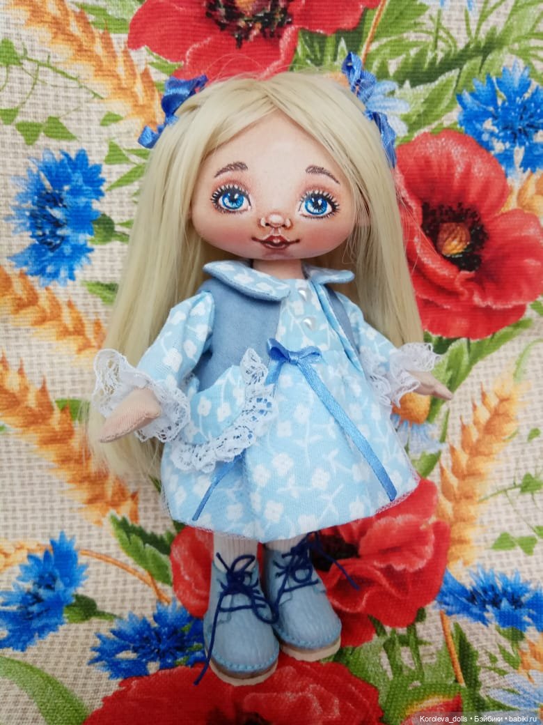 Васильки среди зимы — Авторские текстильные куклы: Вальдорфские (фото 4)