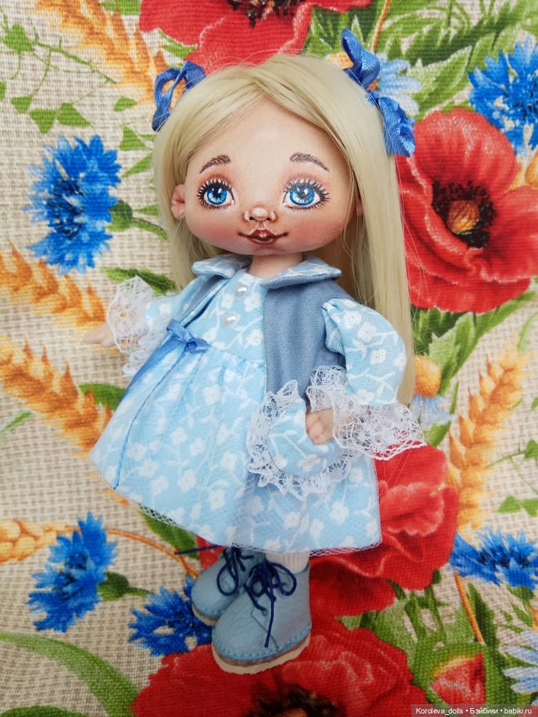 Васильки среди зимы — Авторские текстильные куклы: Вальдорфские (фото 3)