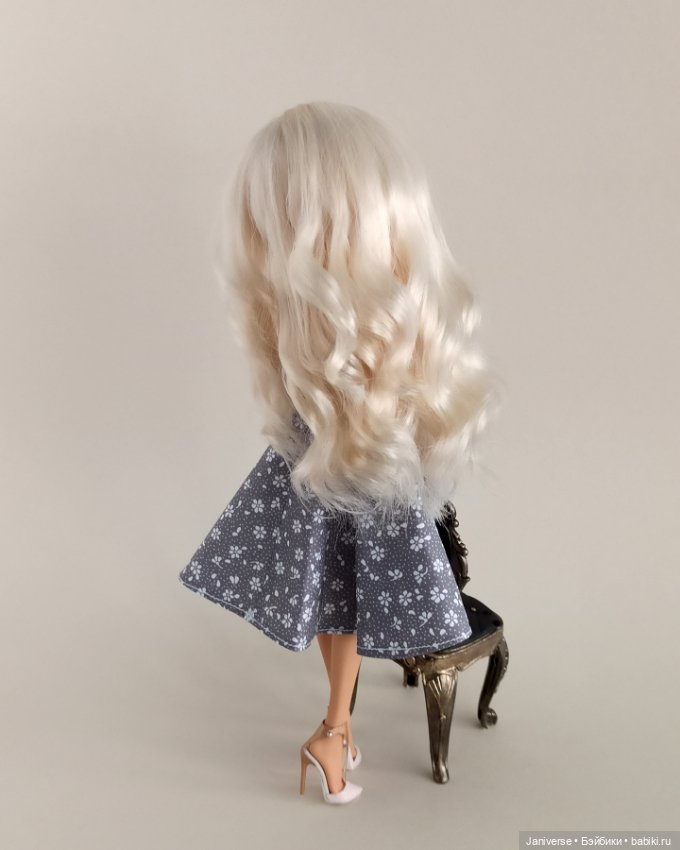 Сериз меняет фамилию через цвет волос