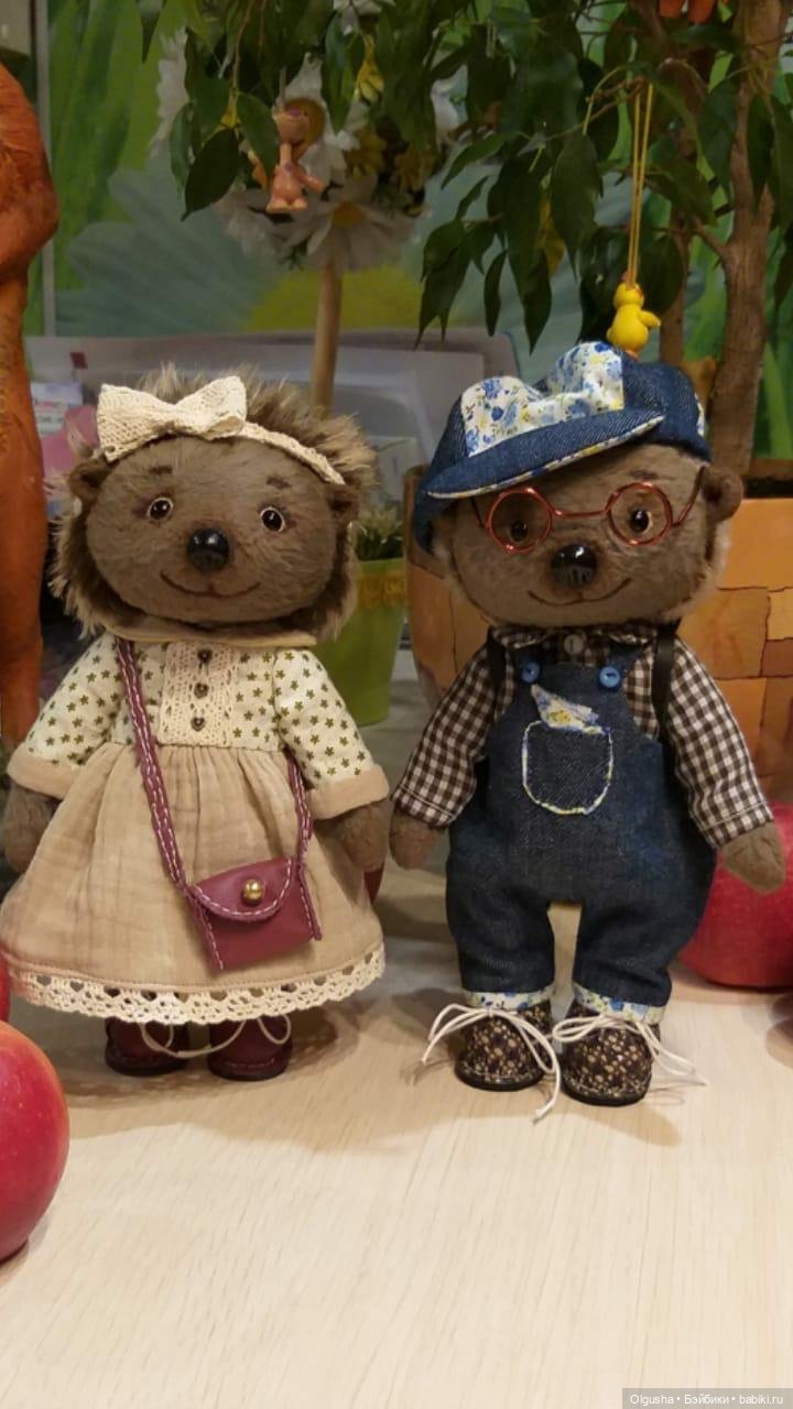 И снова ёжики... Очкарик-ботаник и Дуся