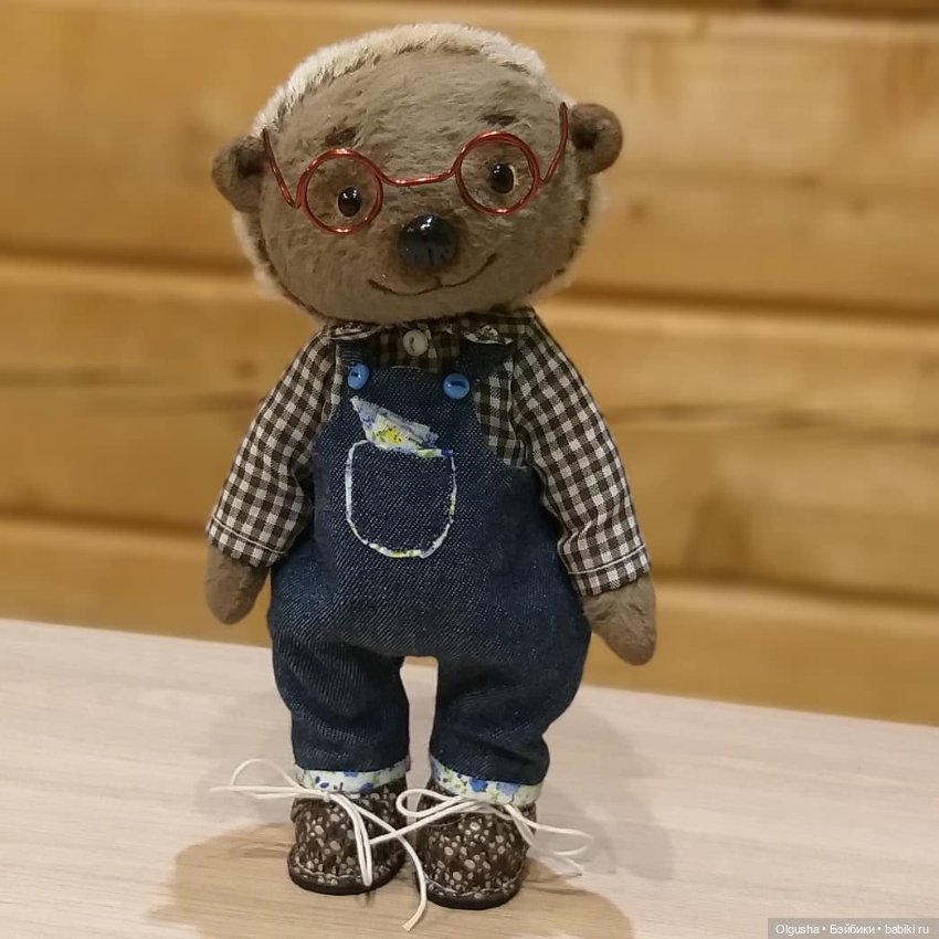 И снова ёжики... Очкарик-ботаник и Дуся