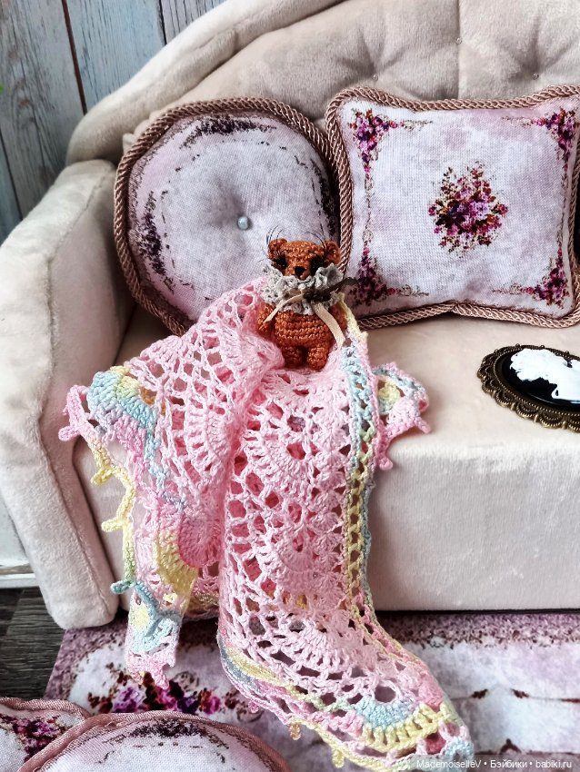 Коллекция ковров и подушек "Нежность" в сиреневом цвете (фото 7)