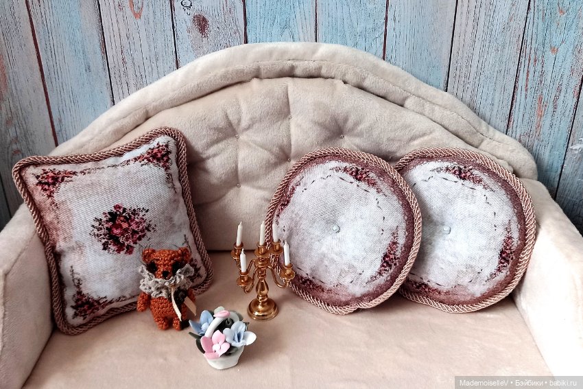 Коллекция ковров и подушек "Нежность" в бежевом цвете