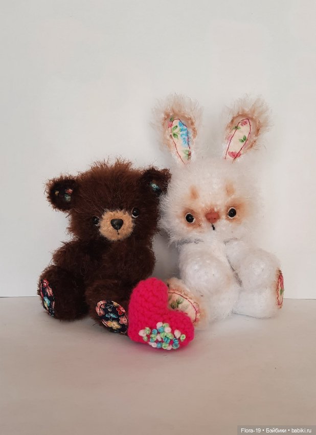 Маленькие пушистики — Вязаные игрушки и амигуруми: крючком