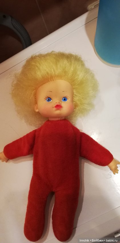 Помогите пожалуйста опознать Верочку и куколку с фотографии