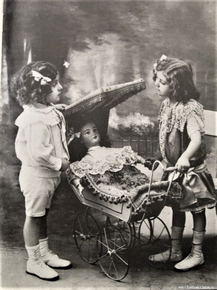 Взгляд из прошлого... Девочки и их красивые большие куклы (фото 5)