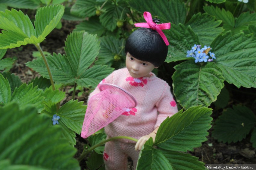 Мелоди ловит бабочек — Кукольные фотоистории и сериалы: комиксы