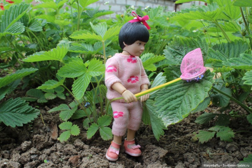 Мелоди ловит бабочек — Кукольные фотоистории и сериалы: комиксы