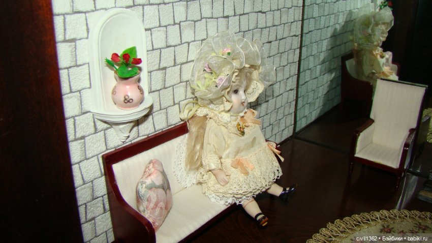 Комната для моей Полли на полочке (фото 3)