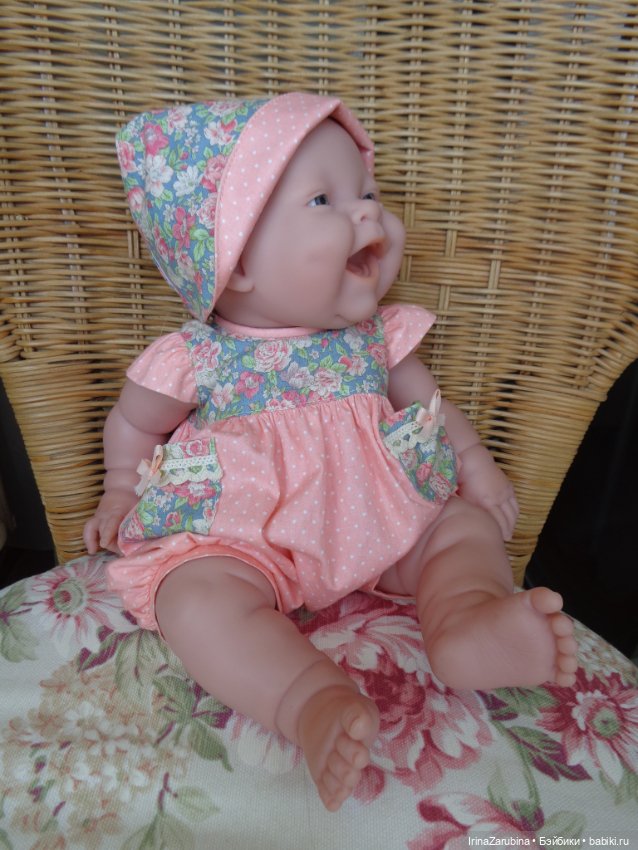 От улыбки зимний день теплей