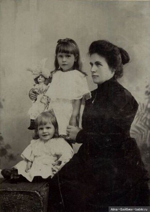 Взгляд из прошлого — Всё об антикварных куклах: история (фото 7)