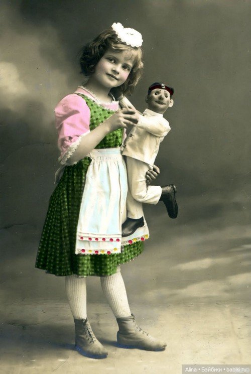 Взгляд из прошлого — Всё об антикварных куклах: история