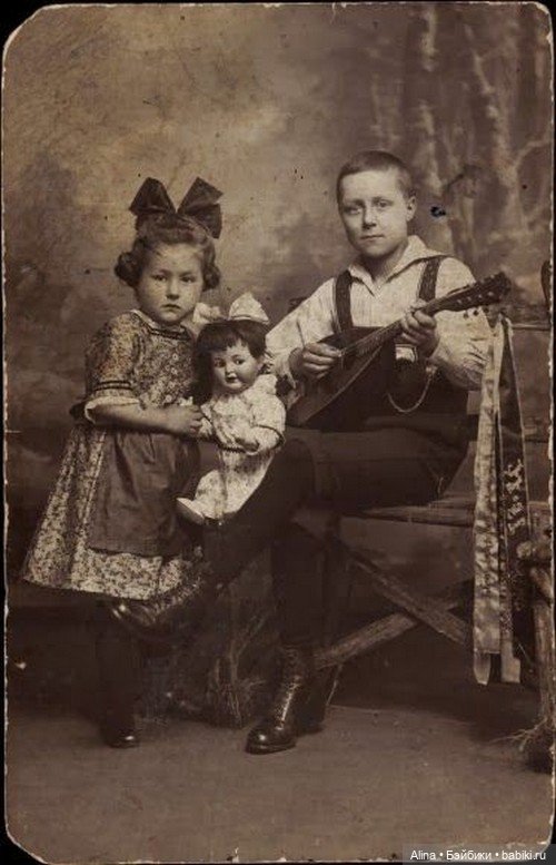 Взгляд из прошлого — Всё об антикварных куклах: история