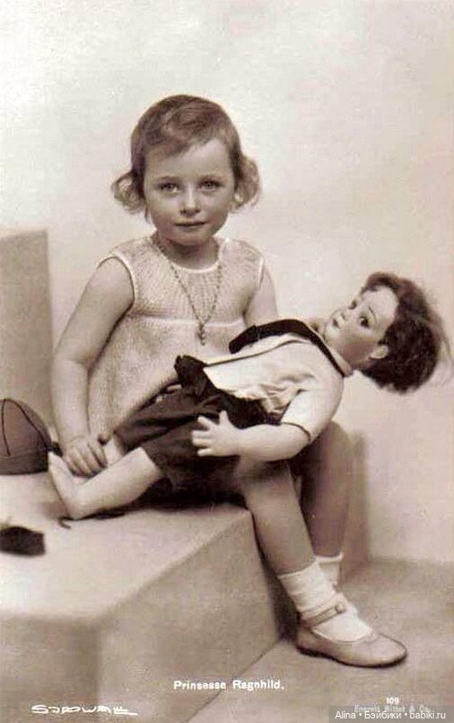 Взгляд из прошлого — Всё об антикварных куклах: история