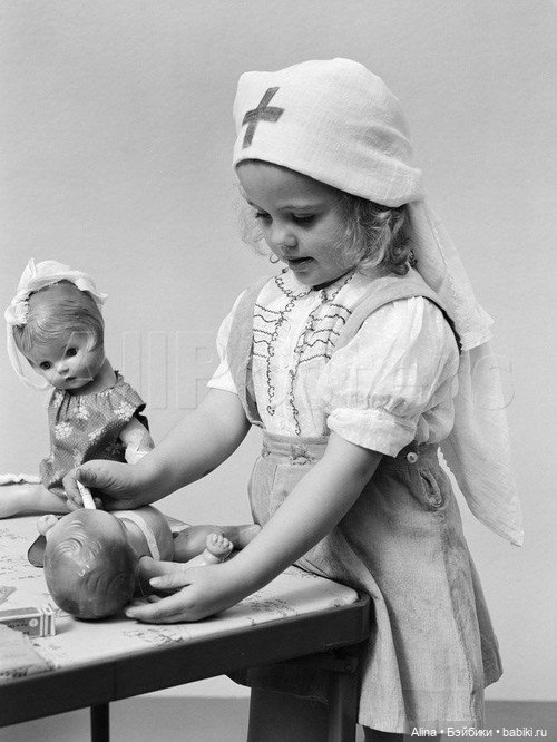 Взгляд из прошлого — Всё об антикварных куклах: история (фото 3)