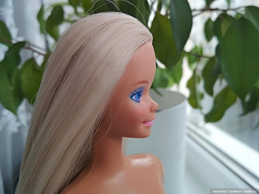 Феникс-рубрика. Винтажная Барби и малышка Челси из пакета кукольных осколков