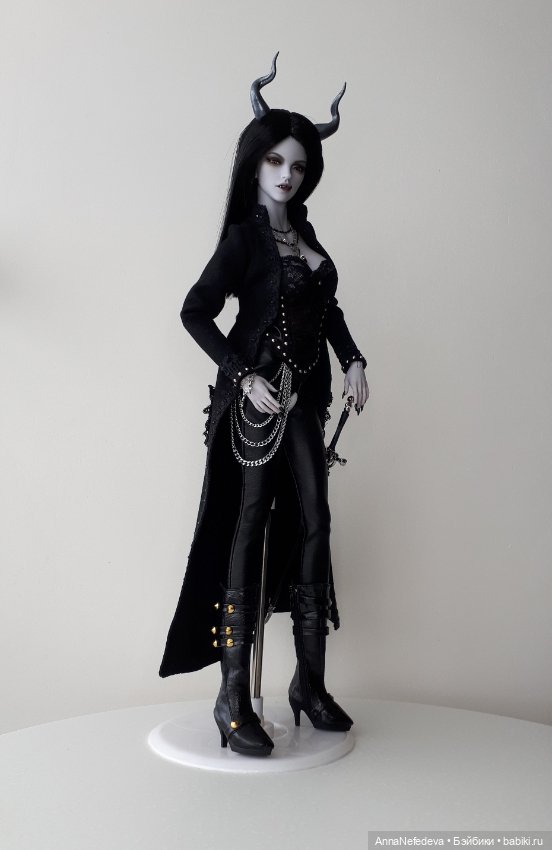 Вампиры Iplehouse FID Стелла и Оскар (фото 3)