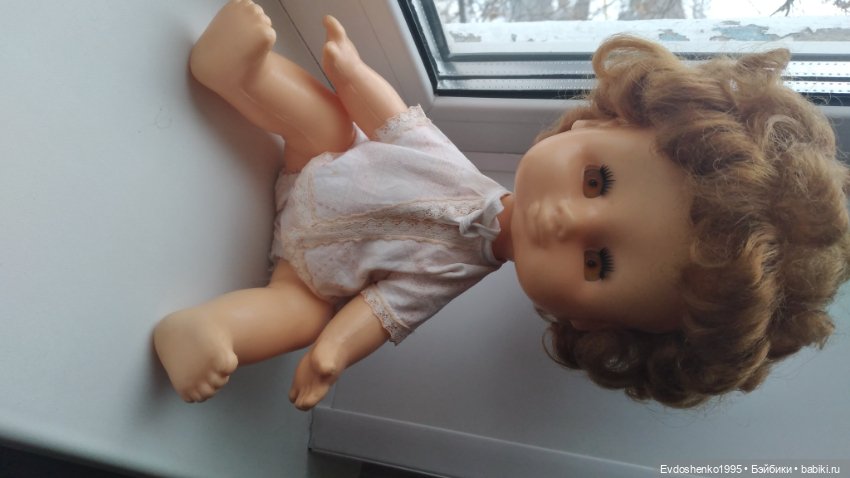 Здравствуйте, помогите определить что за кукла. Нигде не нашла подобной (фото 3)